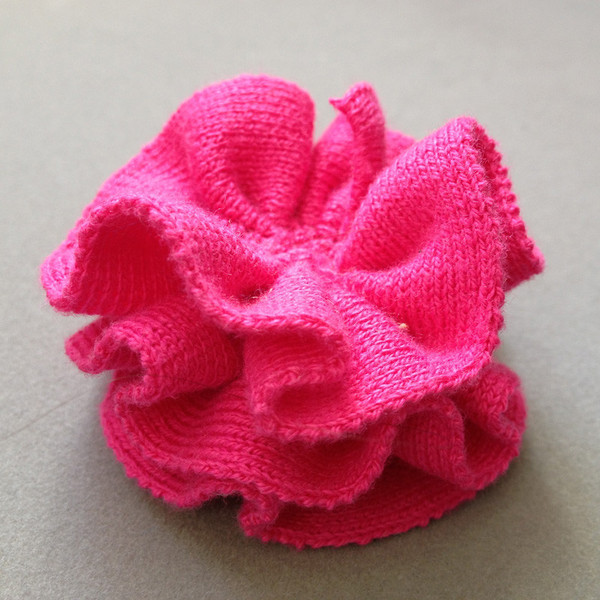 Brooch Flower Pin - Magenta